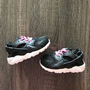 Baby Girls Nike Huarache Sneakers
